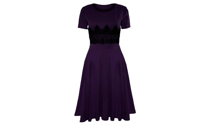 Image 3: Midi-Kleid mit kurzen Ärmeln für Damen