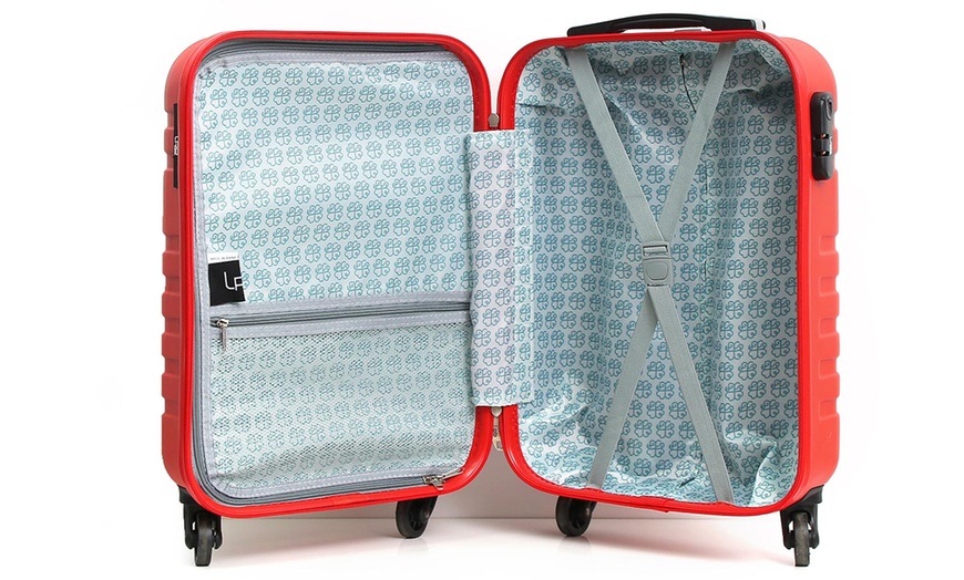 Image 34: Trolley Bag and Vanity Case Set