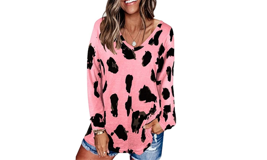 Image 7: Women's V-Neck Leopard Print Top