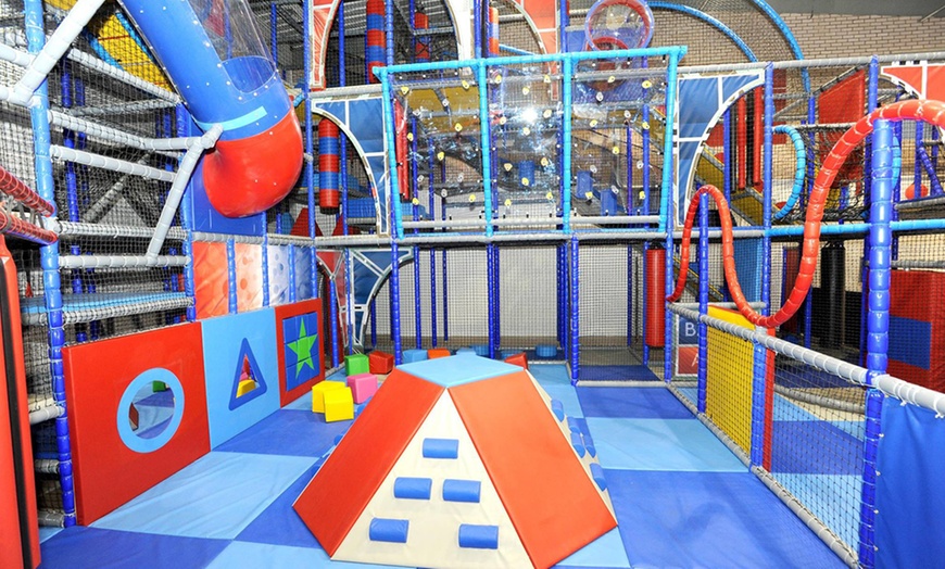 Image 4: Soft Play Entry with Drink