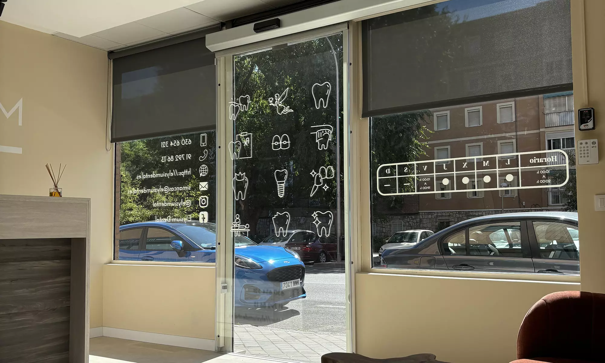 1 o 2 sesiones de blanqueamiento dental LED con limpieza