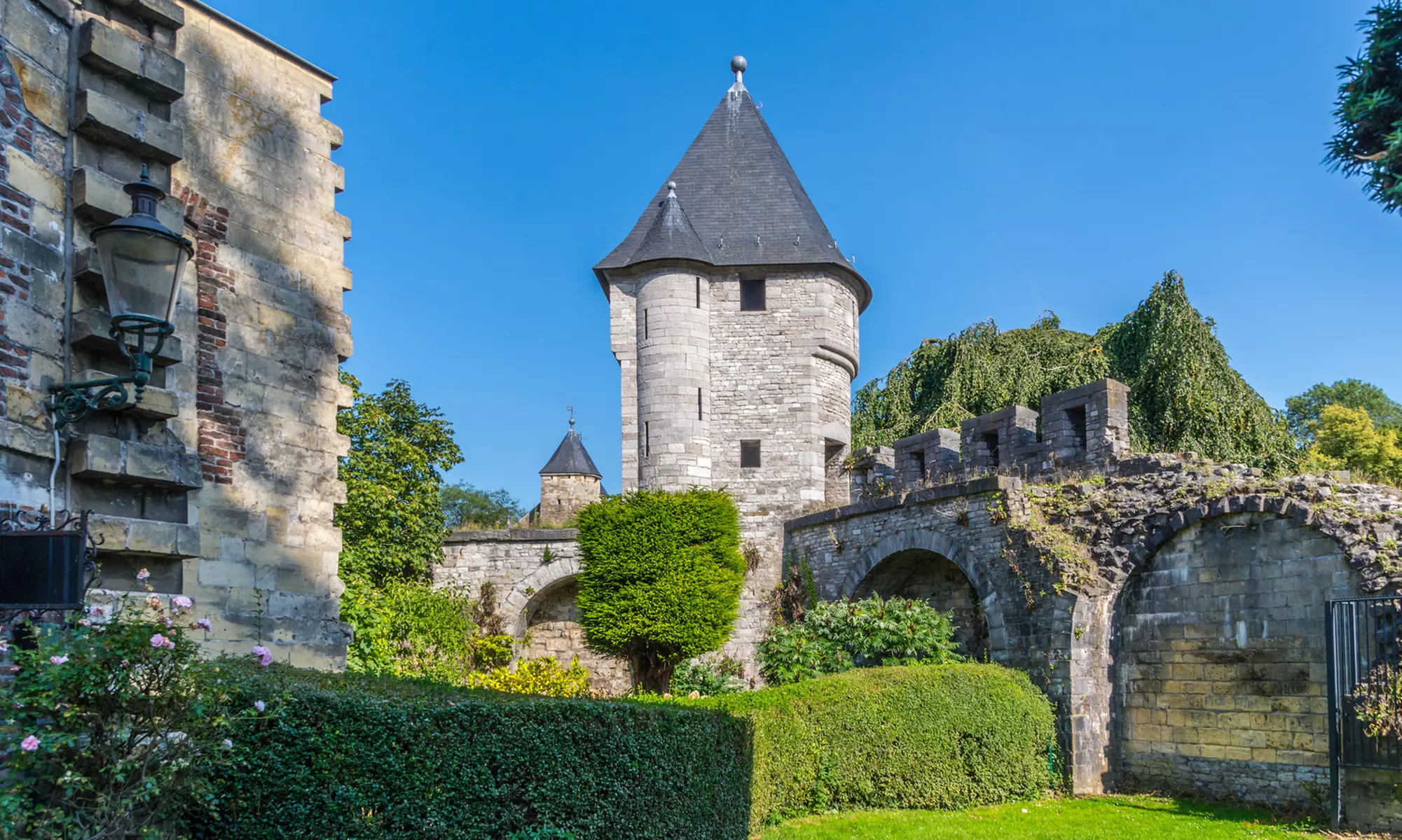 Holandia, Maastricht: pokój standard lub superior dla 2 osób z opcją śniadania w Design Hotel Maastricht - Primary Image
