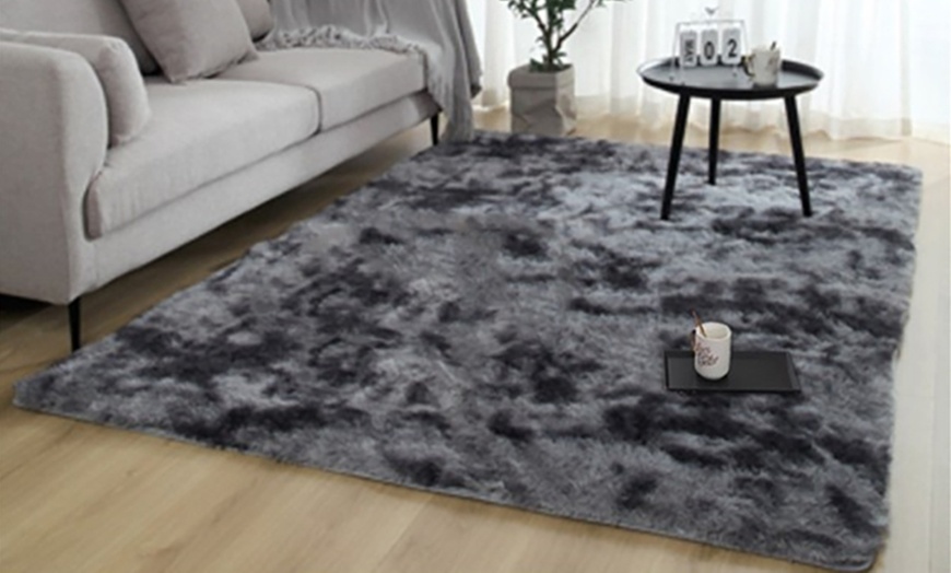 Image 10: Rectangular Faux Fur Carpet