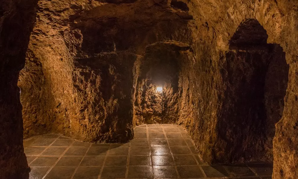 Relax en Guadalajara: Noche de Hotel Rural con Acceso a Spa en Hita