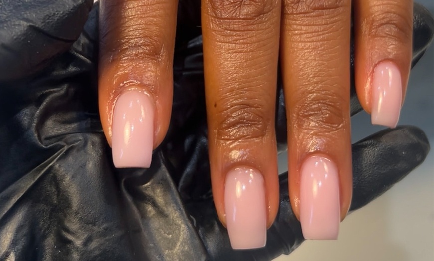 Image 2: Perfect Nails with Classic Gel Manicure or Classic Manicure with Biab 