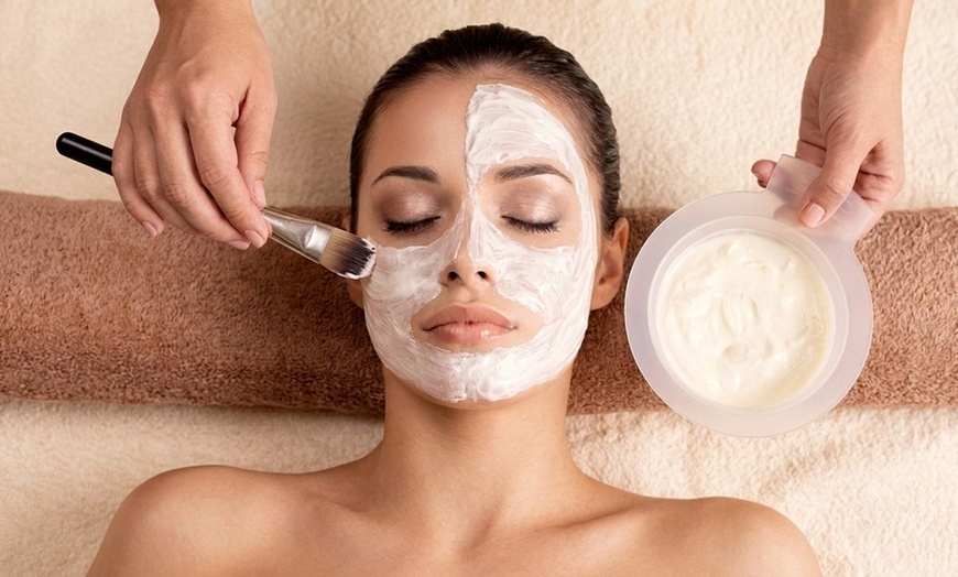 Image 3: 90-Min Vellus Hair Removal Exfoliation or Raspberry Enzyme Treatment