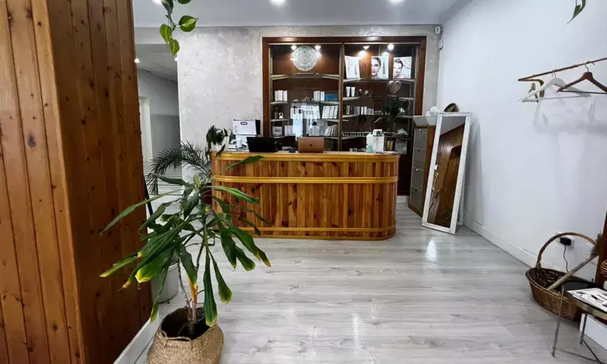 Consigue una piel radiante con una higiene facial profunda en Cádiz