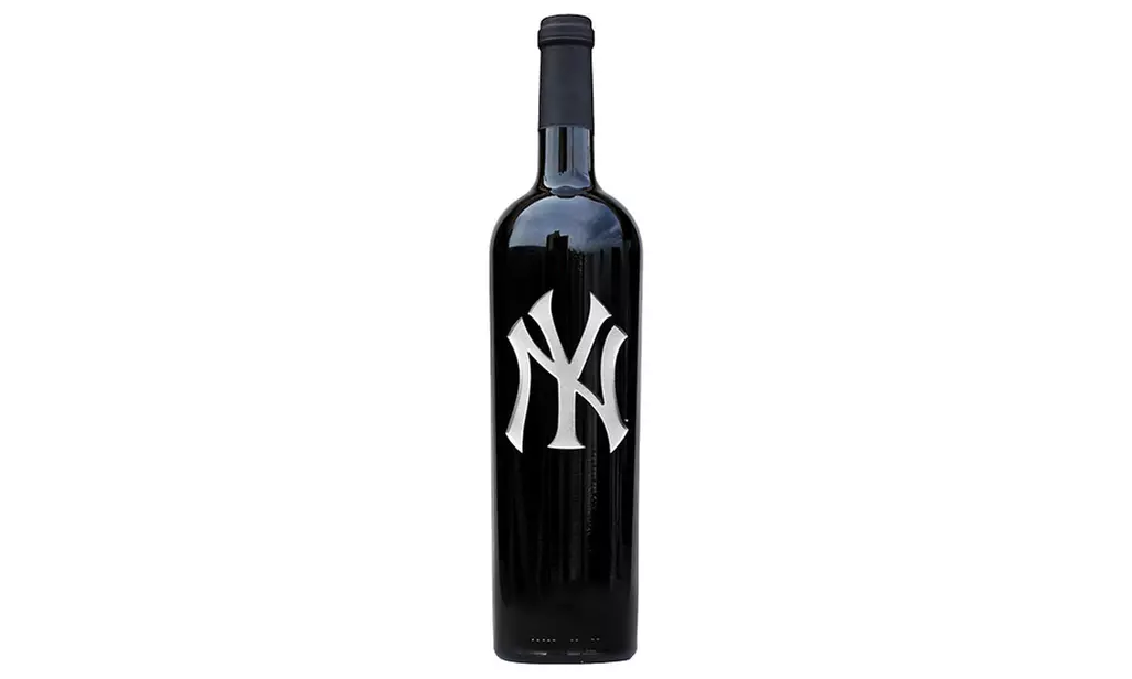 Father's Day Club Series NY Mets or NY Yankees Bottled Wine at Aries Wines & Spirits - Second Medium