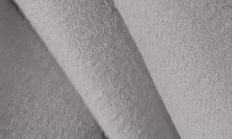 Accappatoio unisex in microfibra con cappuccio