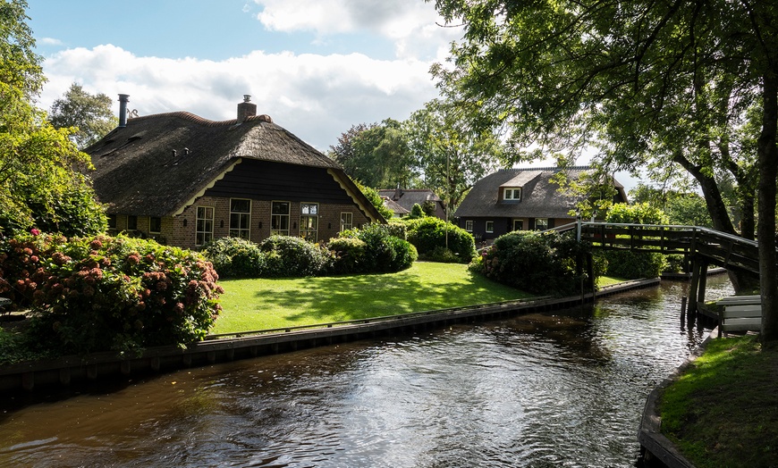 Image 10: Giethoorn Tour: vanuit Amsterdam in een Hop On Hop Off Holland bus