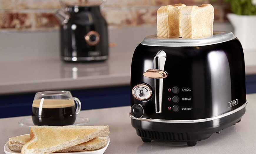 Image 4: Tower Kettle and Toaster