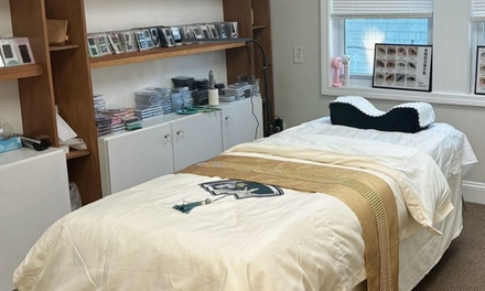 30-Minute Full Body Massage with Essential Oil and Hot Stone Treatment - Redefine Beauty Spa