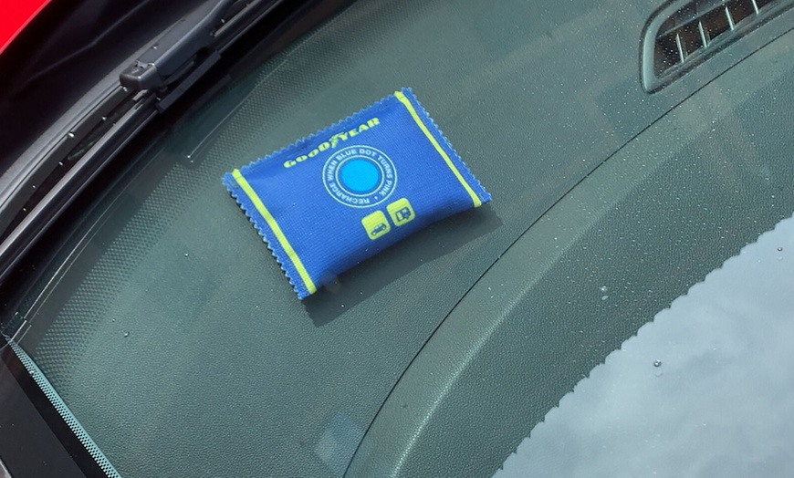 Image 3: Goodyear Reusable Car Dehumidifier Bag