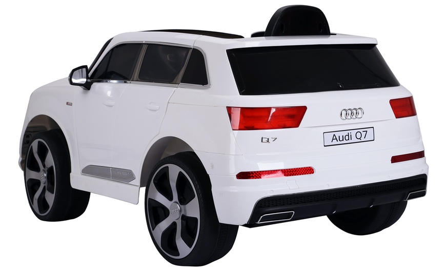 Image 12: Audi Q7 Electric Car For Children