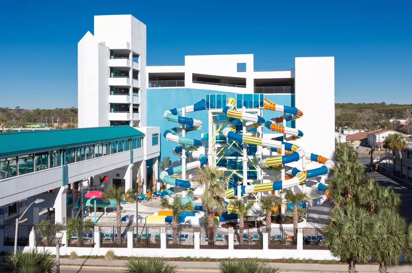 Your Oceanfront Escape Awaits-Comfort, Convenience & Family-Friendly!