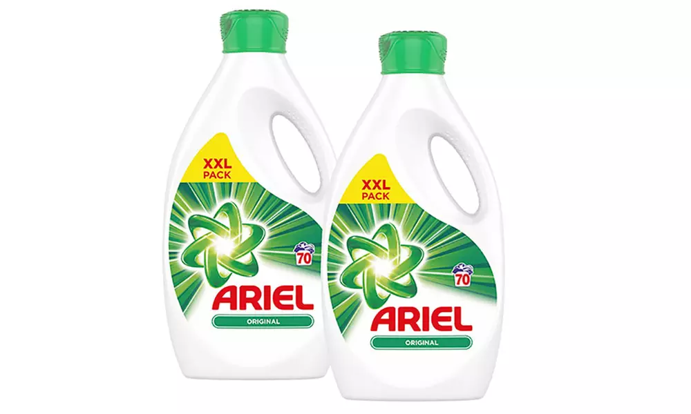 Ariel Original Washing Liquid, up to 70 Washes per Bottle - Image 2