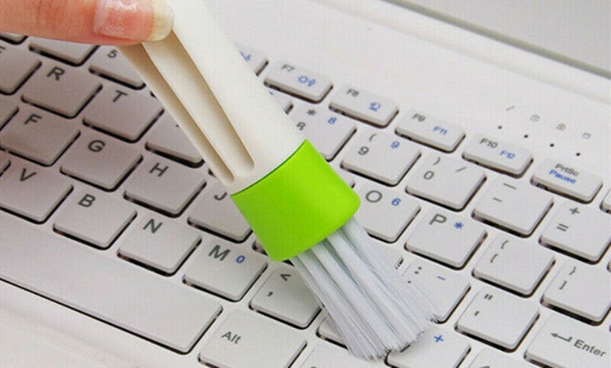 Image 10: Double-Headed Cleaning Brush