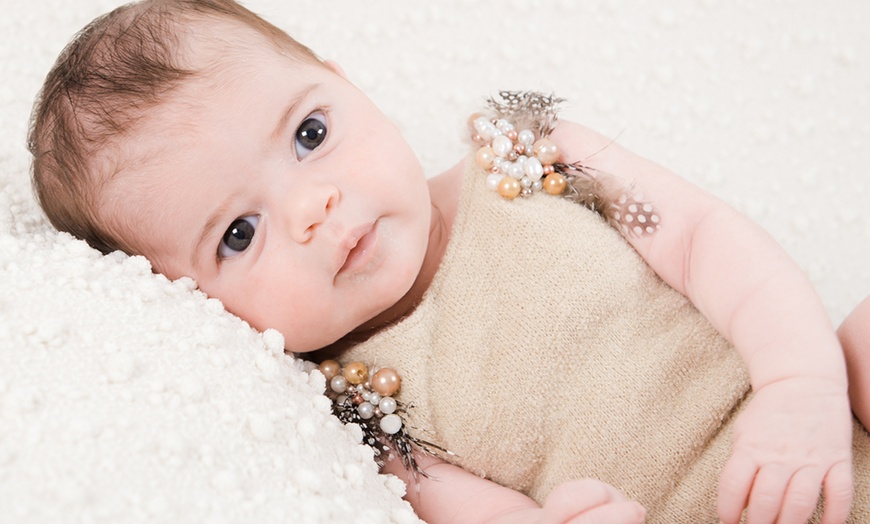 Image 9: Newborn Photoshoot