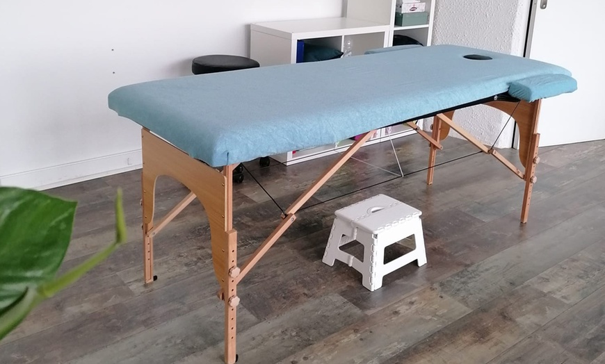 Image 3: 1 séance de réflexologie ou de Reiki ou carte-cadeau