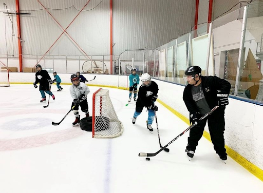 Youth skating at Oakland Ice Center