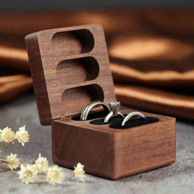 custom ring boxes by yesbobbleheads