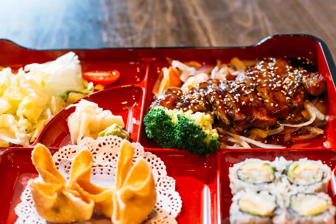 Creative Roll Presentation Image