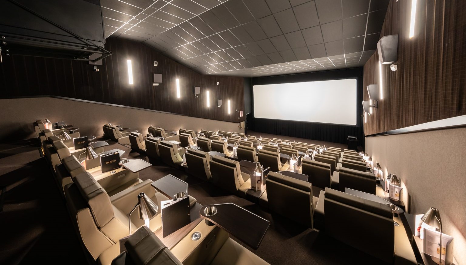 Entradas De Cine Yelmo Premium Forocoches