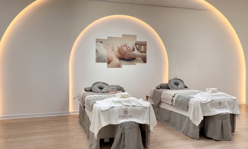Image 3: Head Spa Treatments & Mini Facials (60 or 75 Minutes)