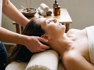 full consultation, spine & posture assessment, and chiropractic adjustment - Premier chiropractic and acupuncture