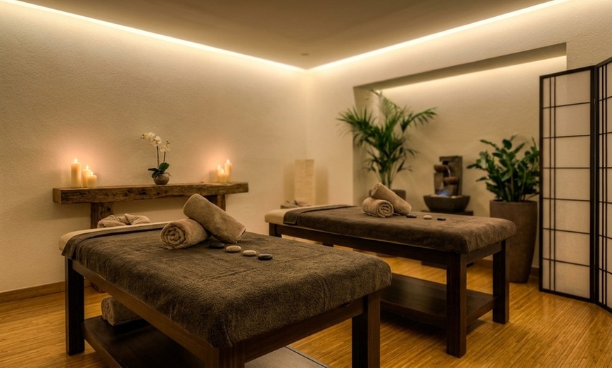 Image 4: Share Relaxation: 60 or 90-Minute Couples Massage with Hot Stones