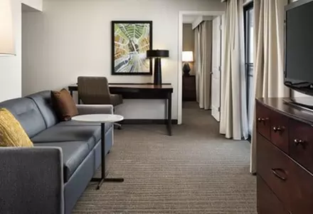 Studio King Suite