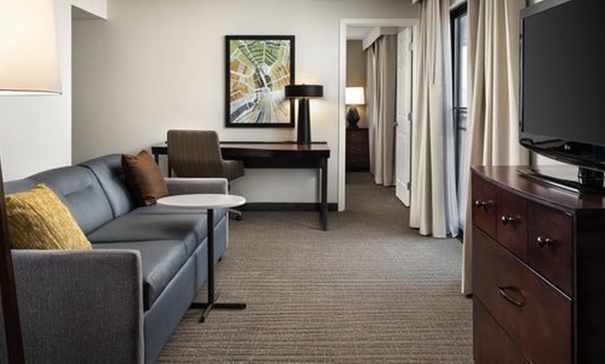 Image 15: Lynnwood Suite Hotel near Alderwood Mall & Seattle