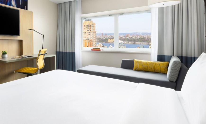 Image 16: Times Square Hotel with Rooftop Bar, NYC