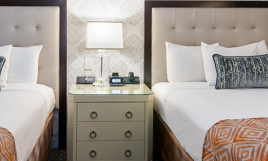 Image 15: 4-Star Midtown Manhattan Hotel near MoMA