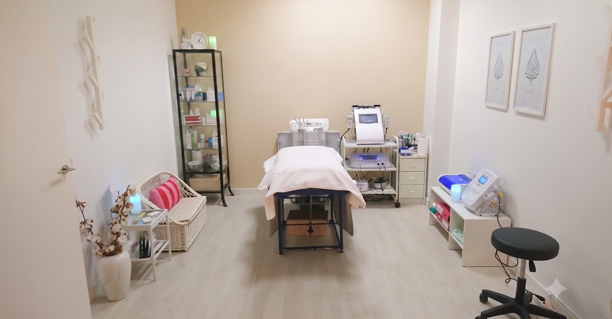 Tratamiento facial con microdermoabrasión y radiofrecuencia en Madrid