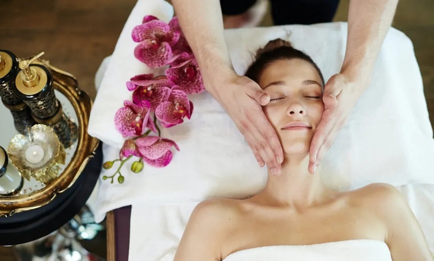 Image 3: Full Massage for Relaxation & Tension Relief