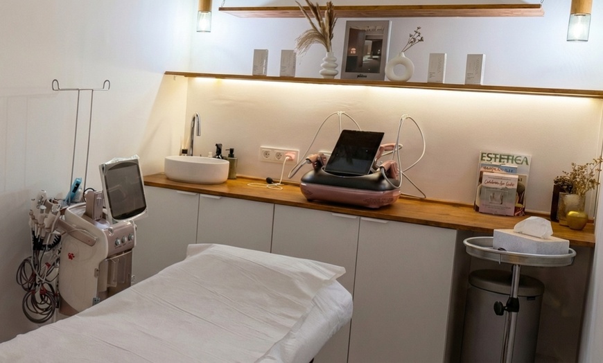 Image 2: 1 o 2 sesiones de criolipólisis y presoterapia en una zona a elegir