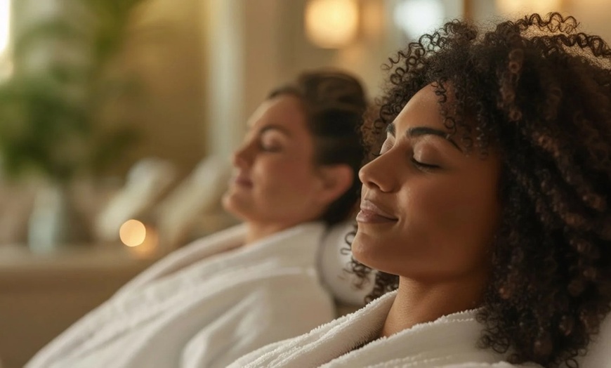Image 7: 60-Minute Single or Couples Choice of Massage/Japanese Head Spa
