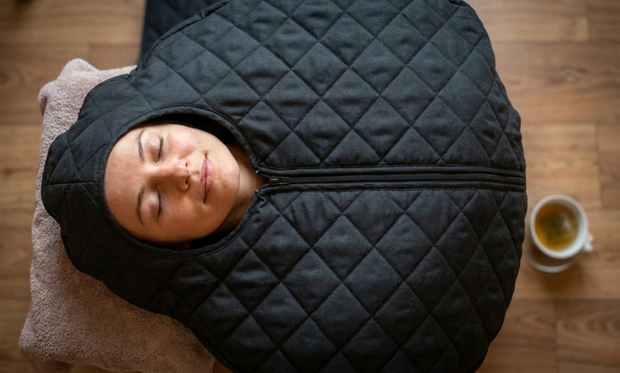 Image 3: Four or Eight 60-Minute Infrared Sauna Blanket Sessions for One