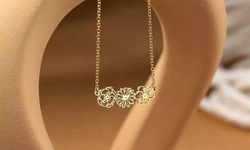 Image 5: Custom Engraved Necklaces for Any Occasion
