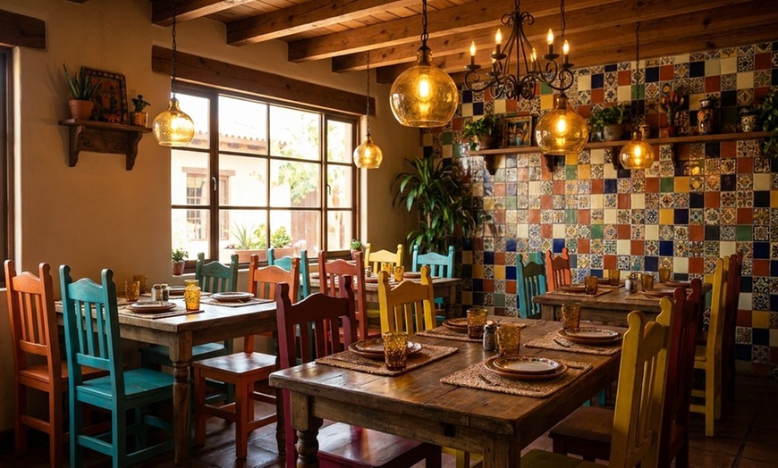 Image 4: Satisfy Your Cravings with $20 or $40 Food and Drink Options