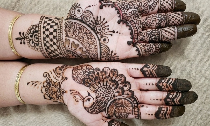 Image 3: One Hour Kids' Face Painting And Henna Art Sessions