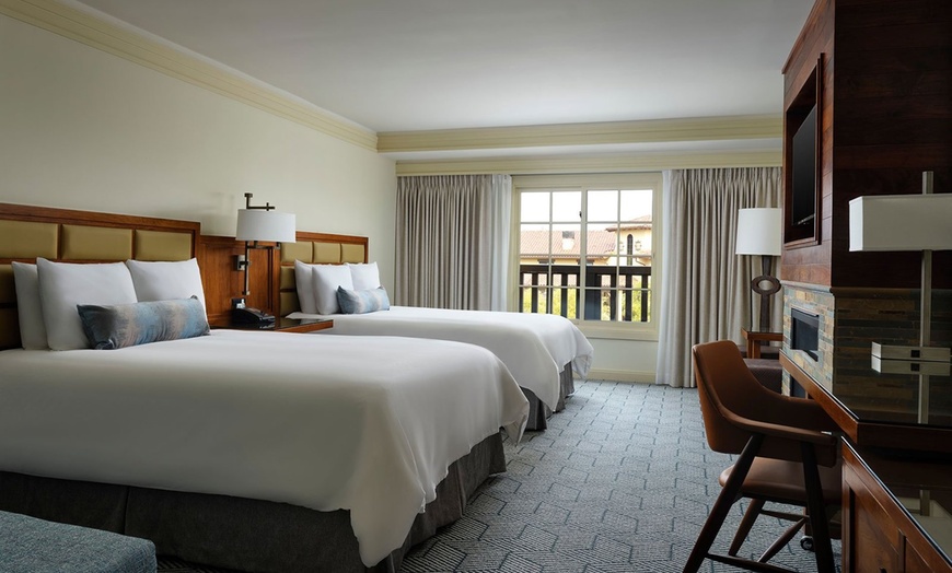 Image 20: Monterey Hotel near Cannery Row with Breakfast