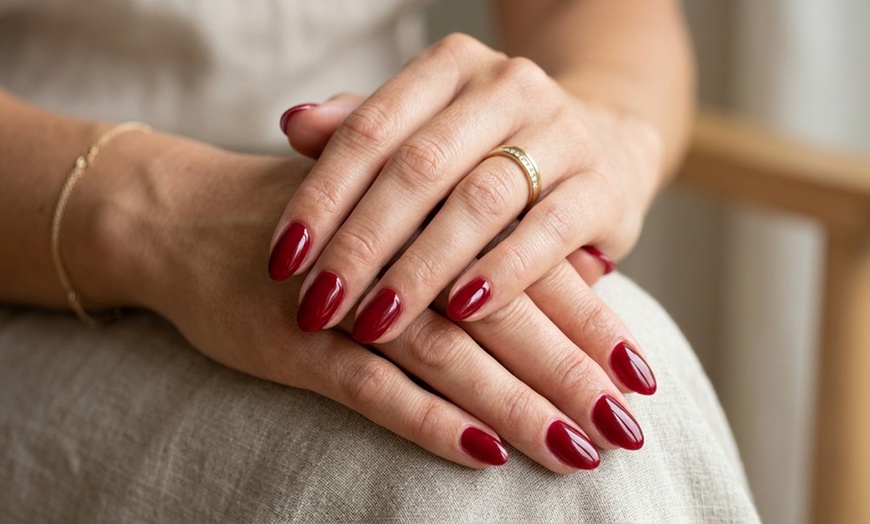 Image 3: Pamper Yourself: Manicure, Pedicure, & Gel for Lasting Perfection!