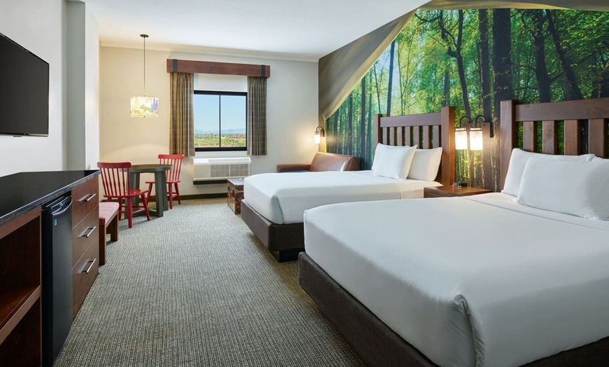Image 15: Great Wolf Lodge Atlanta Indoor Water Park Resort