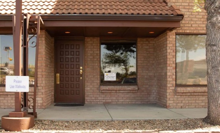 Image 4: Experience a Relaxing Wellness Package with Massage & Exam