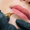 Image 2: Micropigmentación en eyeliner o labios completos para 1 persona