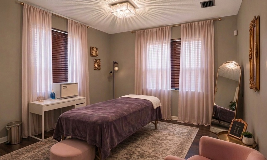Image 3: Soothing Lymphatic Drainage to Reduce Swelling & Discomfort