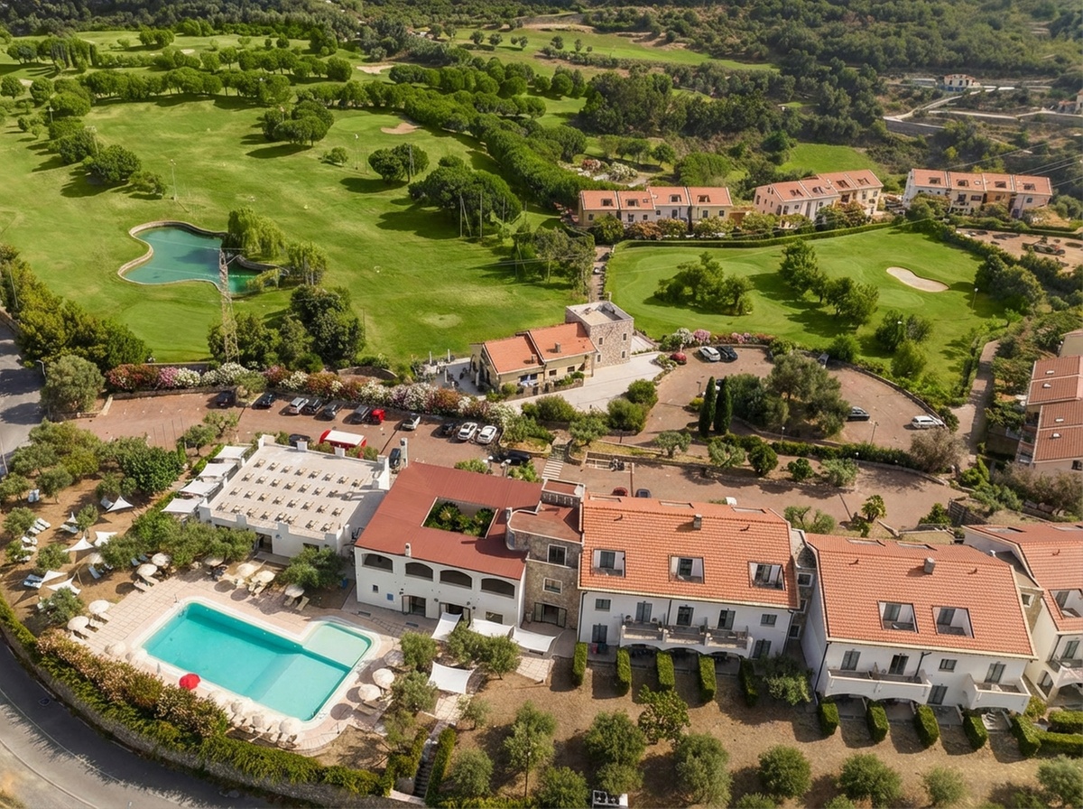 Imperia 4*: Soggiorno in camera deluxe con colazione o mezza pensione