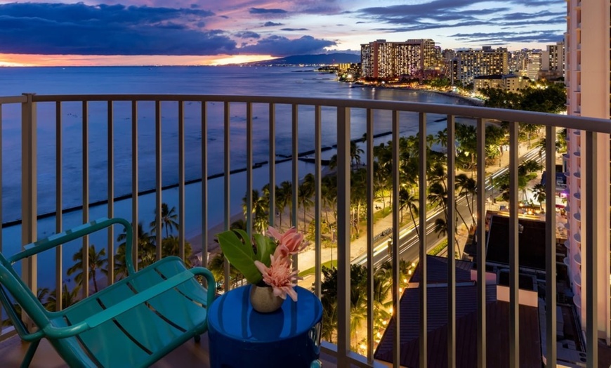 Image 31: Waikiki Beachfront Hotel with Daily Beach Credits
